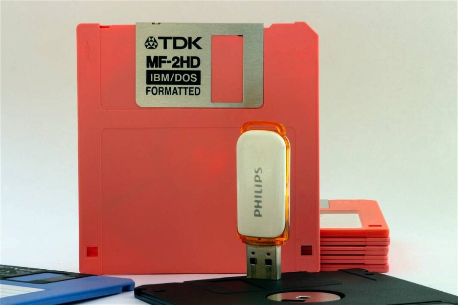 floppy-disk-237338.jpg