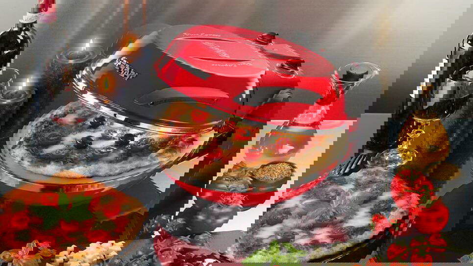 Immagine di Pizza come al ristorante con questo forno Ferrari scontato di oltre 67€!