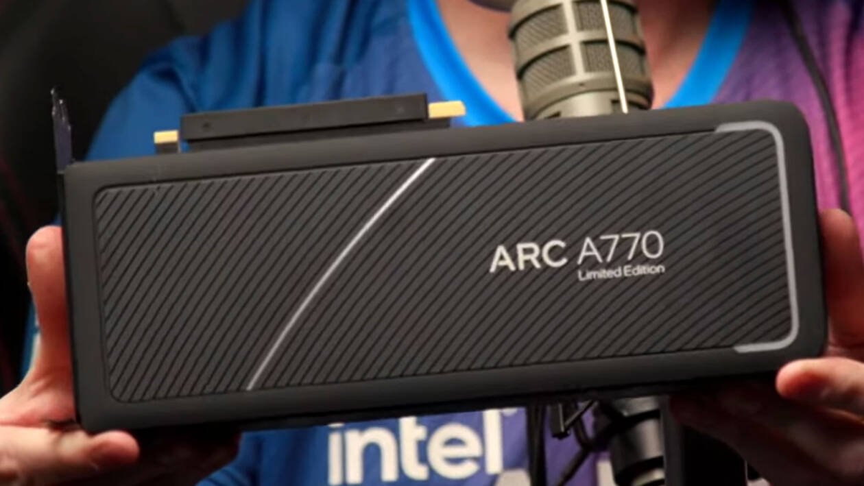 Immagine di Intel Arc A770 Limited Edition messa alla prova in vari giochi