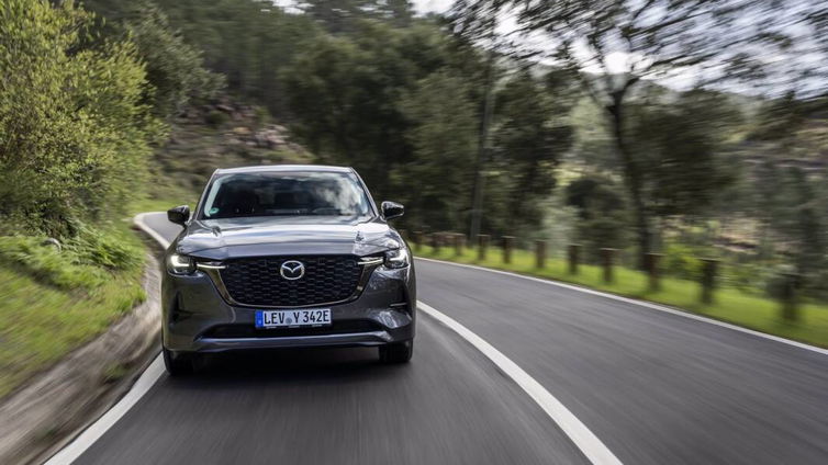 Immagine di Mazda CX-60, boom di preordini per il nuovo SUV plug-in