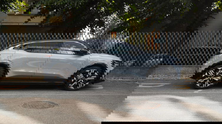 Immagine di Renault Megane E-Tech electric, cosa ci piace e cosa no | Prova su strada