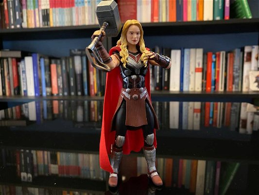 thor-love-and-thunder-action-figure-239706.jpg