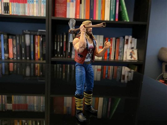 thor-love-and-thunder-action-figure-239712.jpg