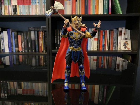 thor-love-and-thunder-action-figure-239718.jpg