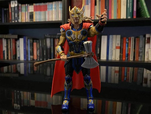 thor-love-and-thunder-action-figure-239719.jpg