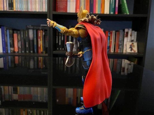 thor-love-and-thunder-action-figure-239721.jpg