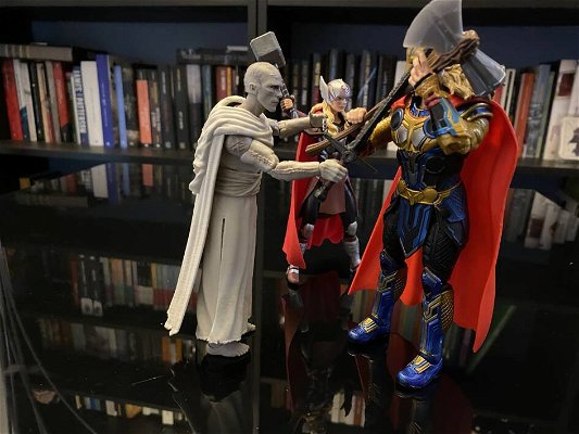 thor-love-and-thunder-action-figure-239723.jpg