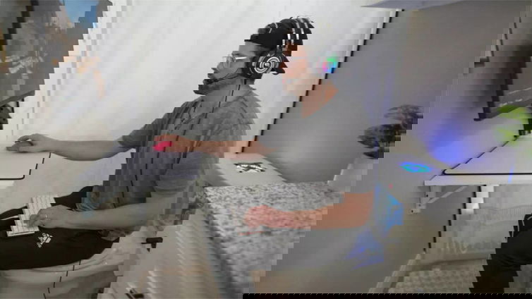 Immagine di Qualcuno ha trasformato il proprio water in un PC da gaming