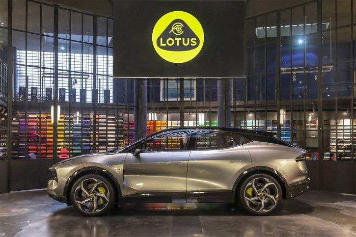 Immagine di Lotus si tuffa nel mercato delle auto elettriche con Evija e Eletre
