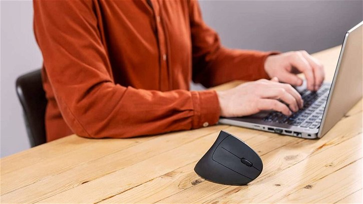 Immagine di Mouse verticale wireless perfetto per lavorare a soli 24€!
