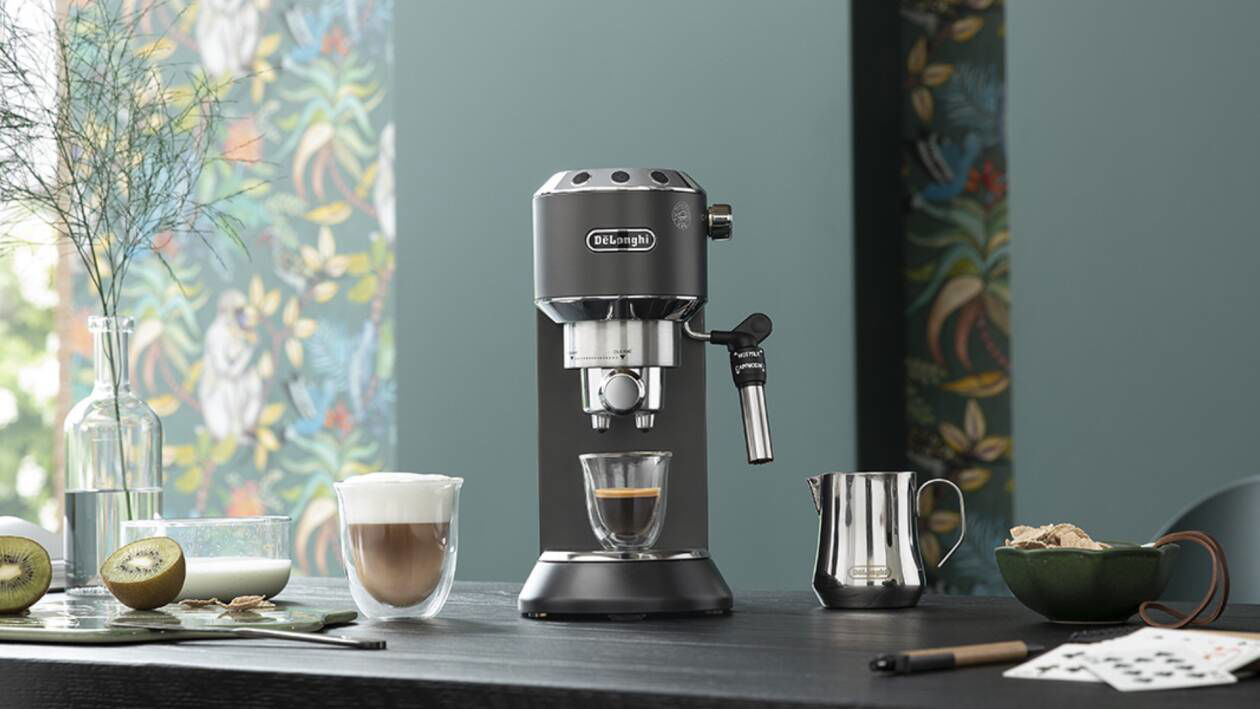 Immagine di Splendida macchina per il caffè, compresa di tazzine, in sconto del 34%!