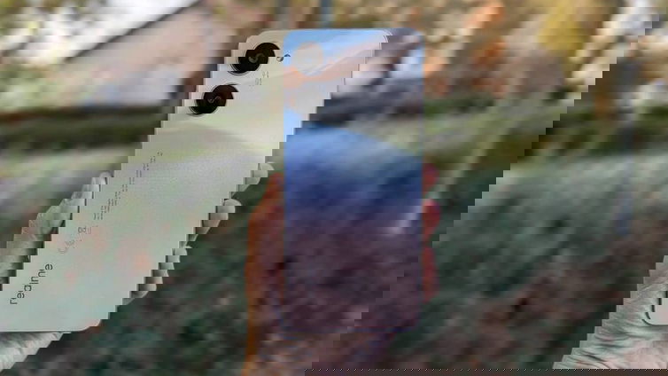 Immagine di realme 10 recensione, ha la stoffa del numero dieci?