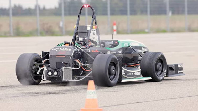 Immagine di Il record di GreenTeam: da 0 a 100 km/h in 1.461 secondi