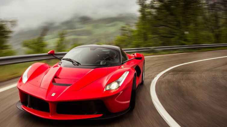 Immagine di Ferrari LaFerrari, la nuova erede è attesa nel 2024?