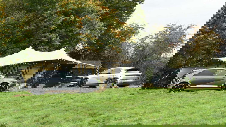 Immagine di Hyundai, in Inghilterra l'albergo alimentato dalla Ioniq 5 