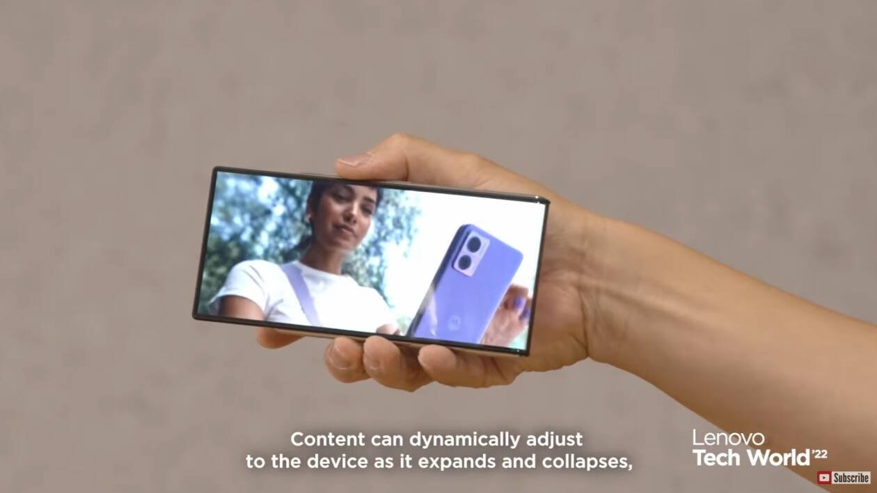 Immagine di Lo smartphone compatto che si srotola, Motorola mostra un prototipo di rollable