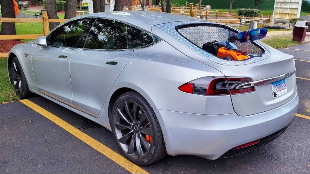 Immagine di Tesla Cordless, la mod per fare 2900 km senza ricaricare