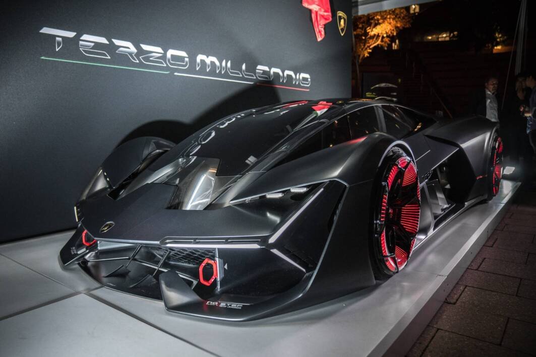 Immagine di Nel 2028 arriverà la prima Lamborghini elettrica