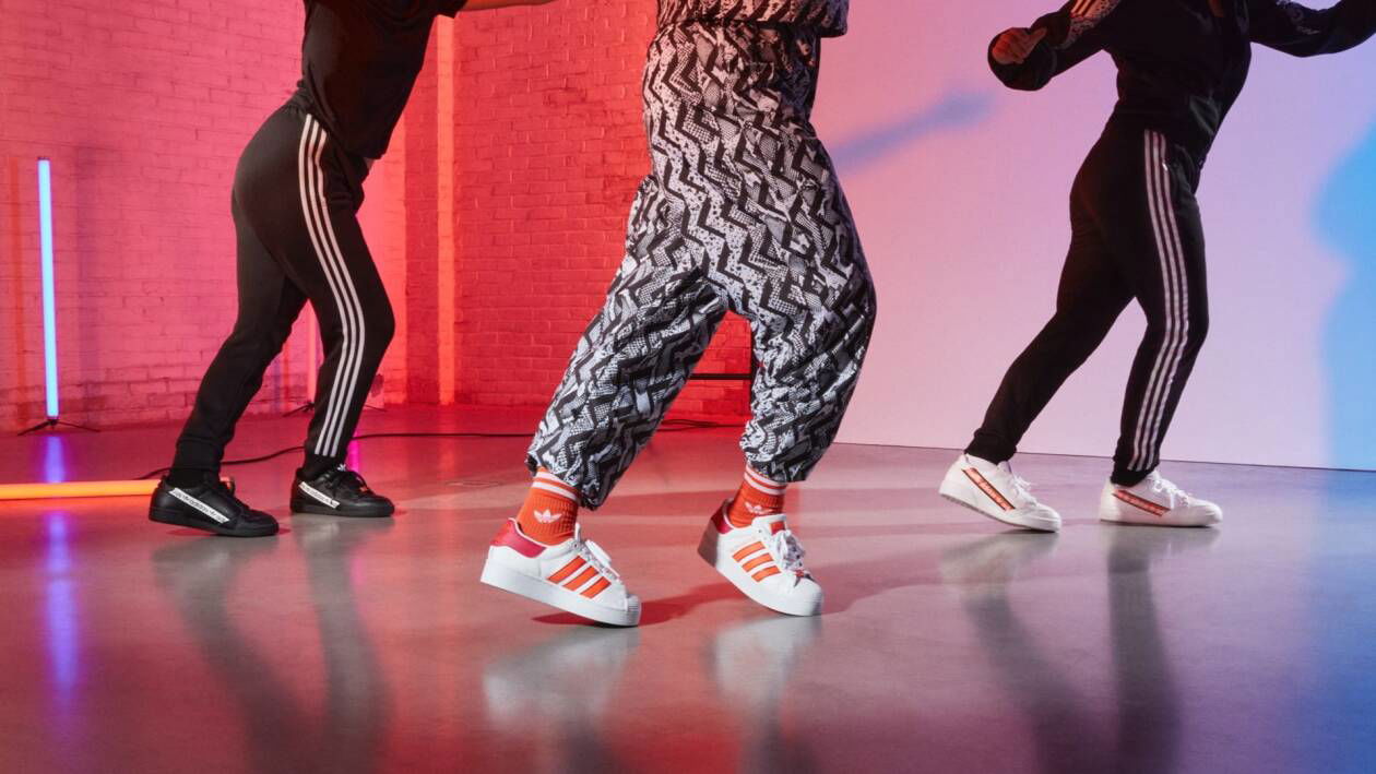 Immagine di Saldi Adidas: sconti fino al 50% sull'abbigliamento uomo, donna e bambini!