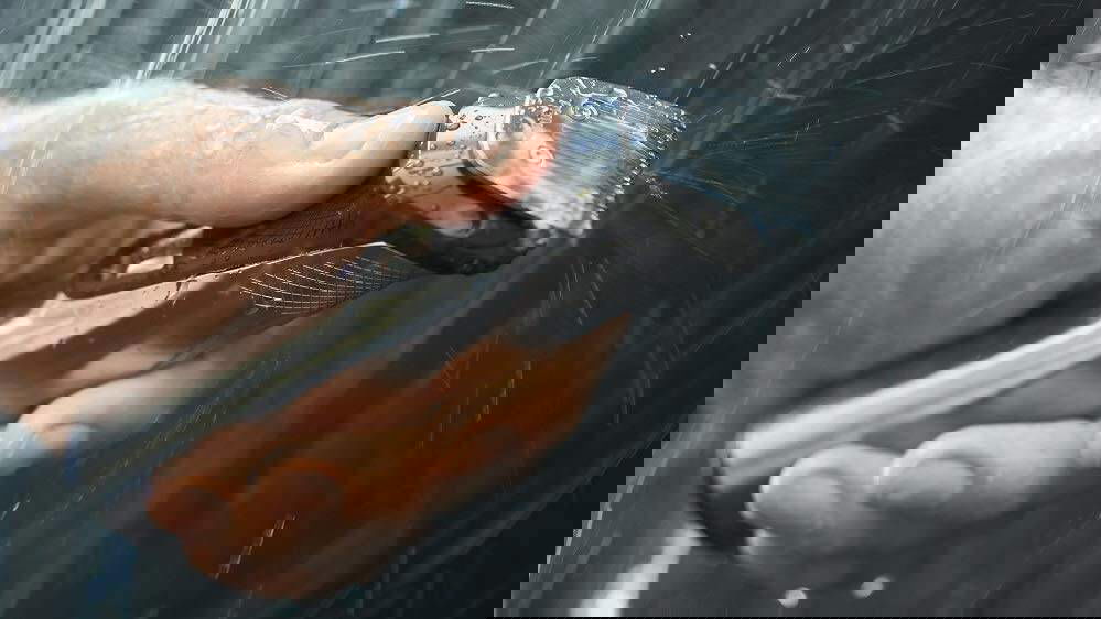 Immagine di Ottimo rasoio Philips a meno di 35€ su Amazon! Rade e regola barba e capelli!