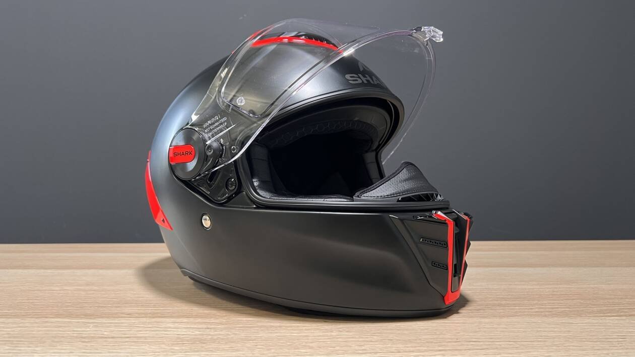 Immagine di Shark Spartan RS, il casco integrale da strada più sicuro del momento | Test e recensione