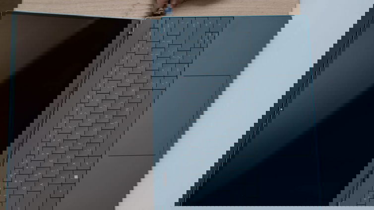 Immagine di Questo laptop è senza viti e si smonta in meno di un minuto