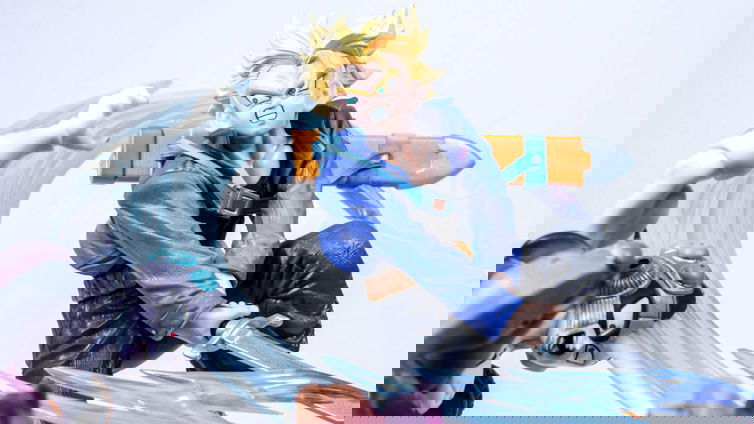 Immagine di Trunks Vs Mecha Freezer, recensione: la statua Bandai dell'iconico scontro