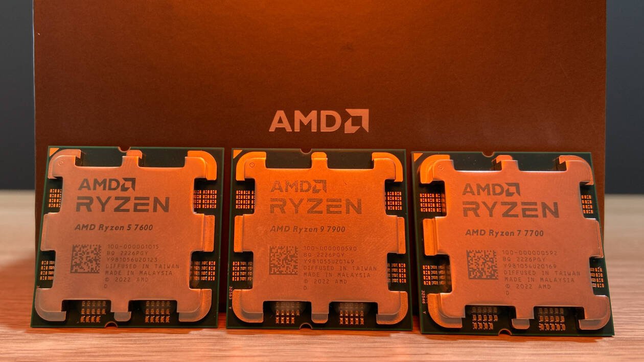 Immagine di AMD Ryzen 9 7900, Ryzen 7 7700, Ryzen 5 7600 | Recensione