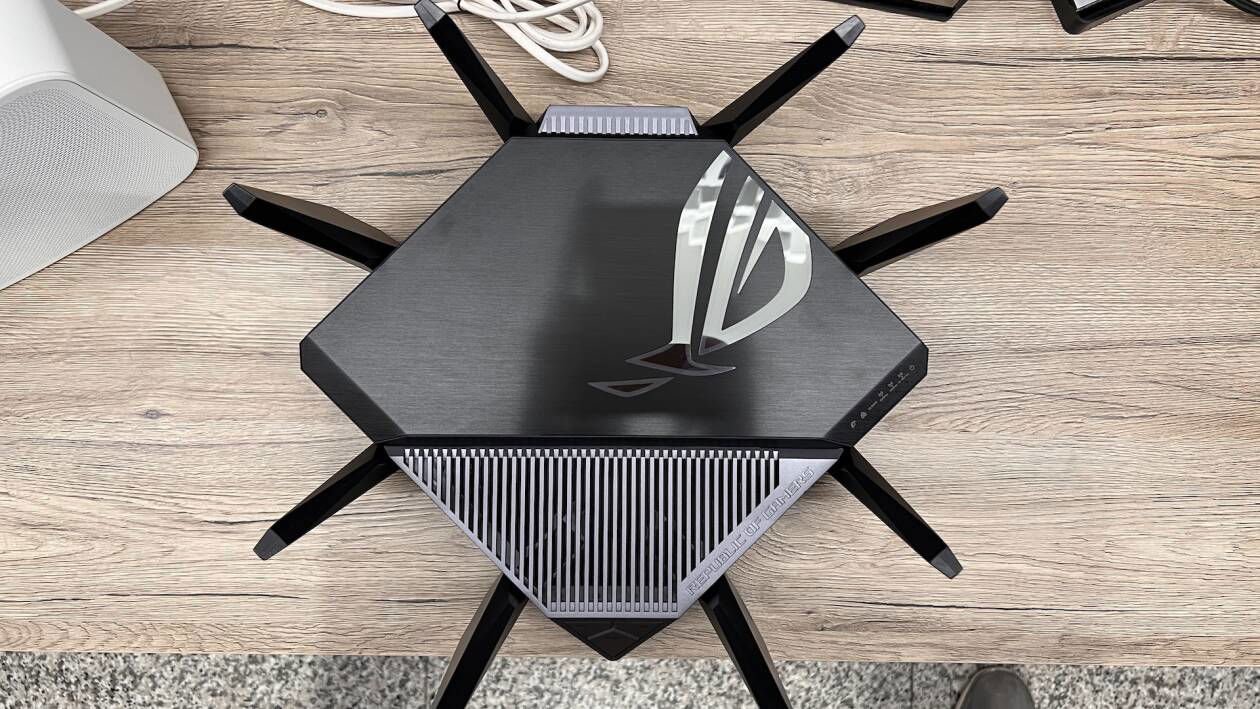 Immagine di Asus ROG Rapture GT-AXE11000 WiFi 6E Gaming Router | Recensione