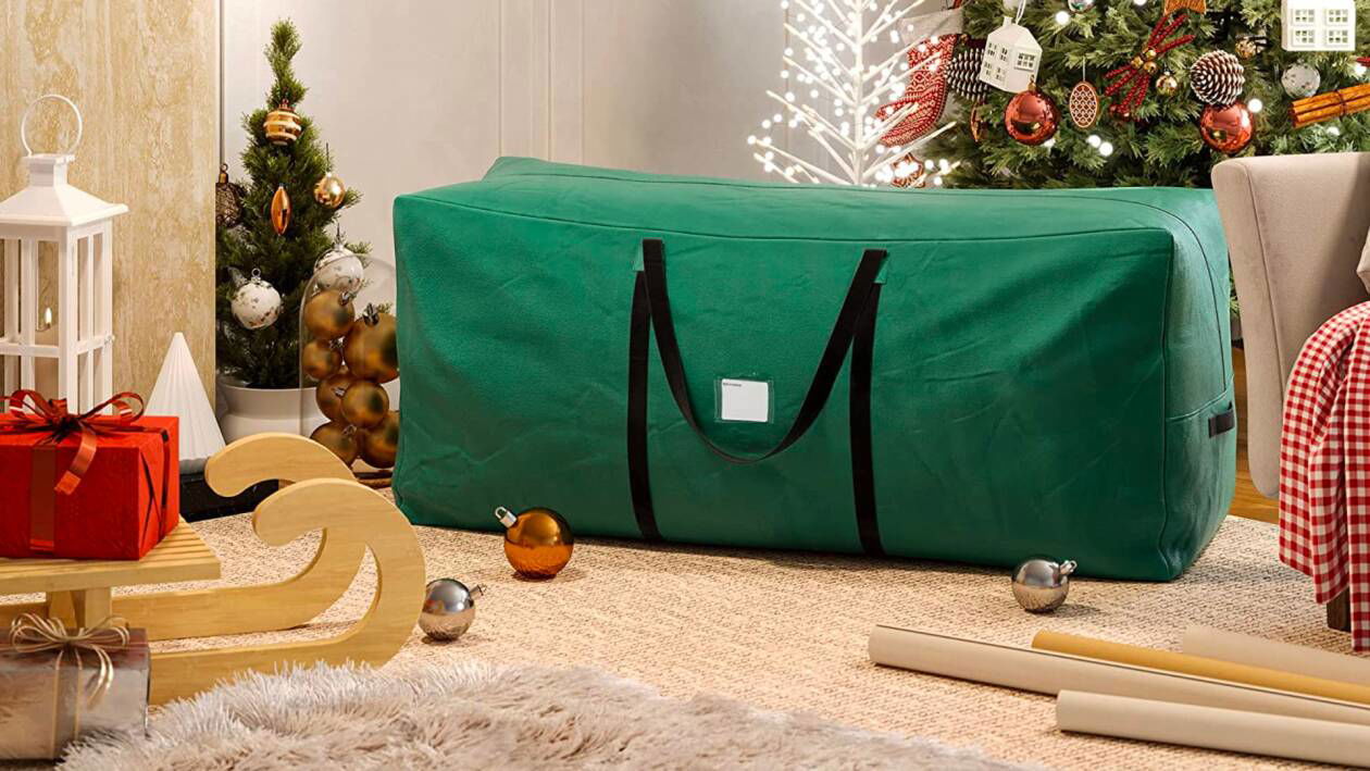 Immagine di Metti da parte il tuo albero di Natale con questa ottima custodia! Costa meno di 20€!