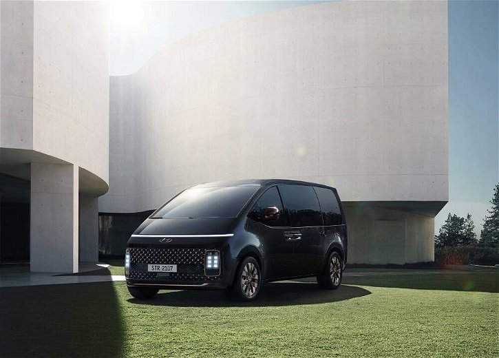 Immagine di Hyundai Staria: il van futuristico arriva in Italia