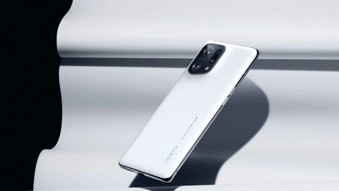 Immagine di Oppo, smartphone e auricolari con sconti fino al 50%!