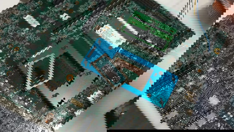 Immagine di Intel Core i9-13900HK tocca i 5,8GHz su tutti i core con un software inedito