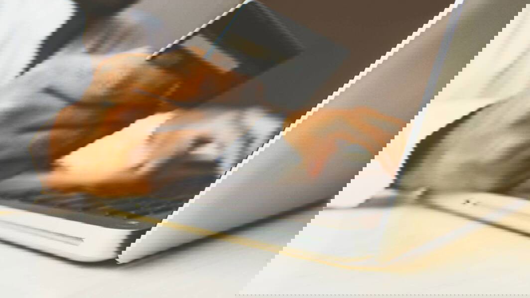 Immagine di Quasi un italiano su due ha acquistato online nel 2022