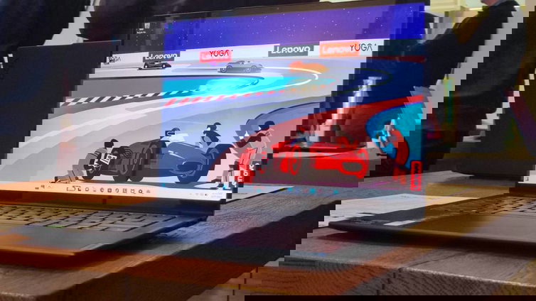 Immagine di La nuova gamma Lenovo Yoga è pronta a stupire