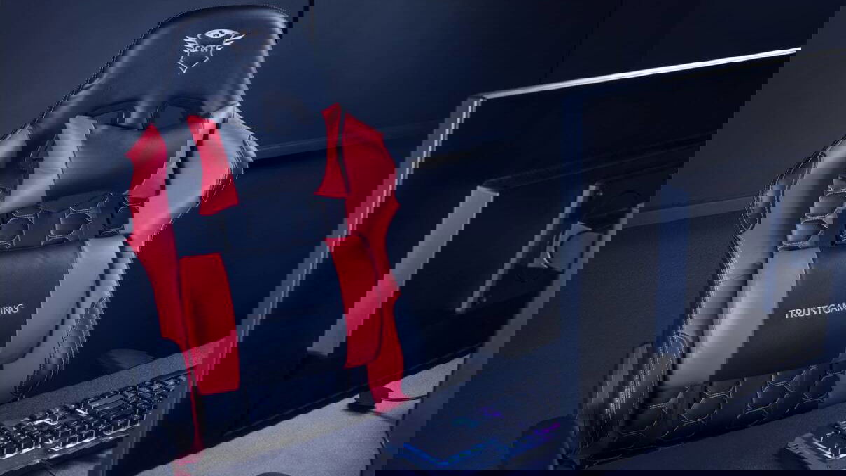 Immagine di Questa sedia gaming con supporto lombare è in sconto del 46%! IMPERDIBILE!