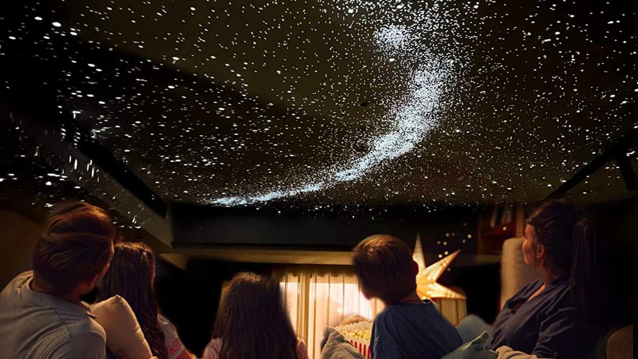 Immagine di Questo proiettore è viralissimo su TikTok, ed è in sconto del 15%!