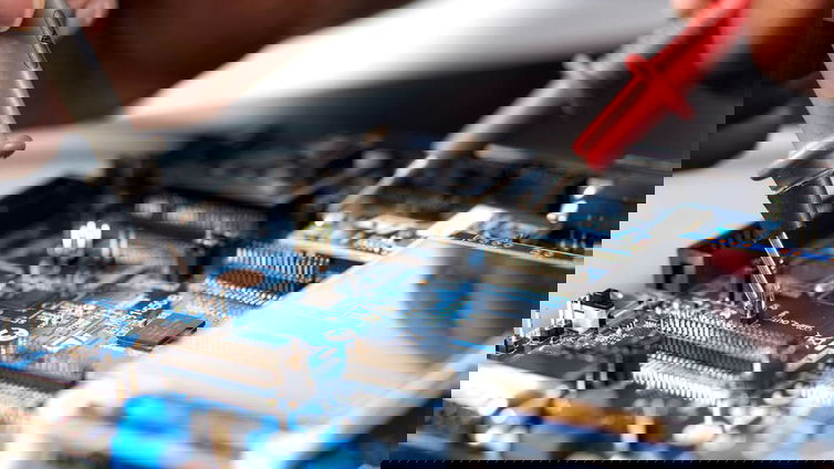 Immagine di STM presenta nuovi MCU, MPU e software per la sicurezza embedded