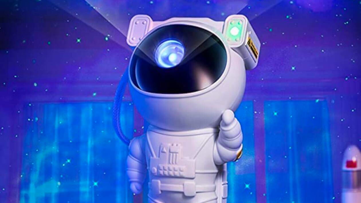 Immagine di La lampada astronauta che spopola su TikTok è in sconto del 15%! IMPERDIBILE