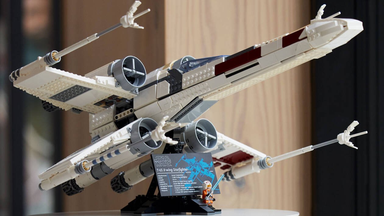 Immagine di LEGO X-Wing UCS: torna a volare l'iconico T-65 Starfighter!