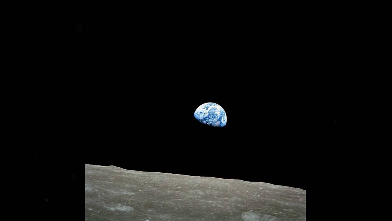 Immagine di Come è stata fatta la famosa foto della Terra dalla Luna