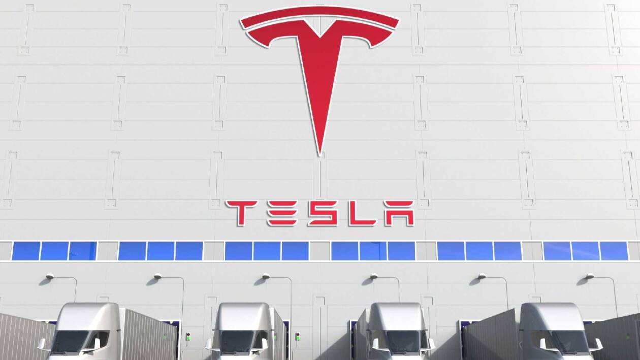 Immagine di Tesla inquina (molto) più di quello che diceva l'anno scorso
