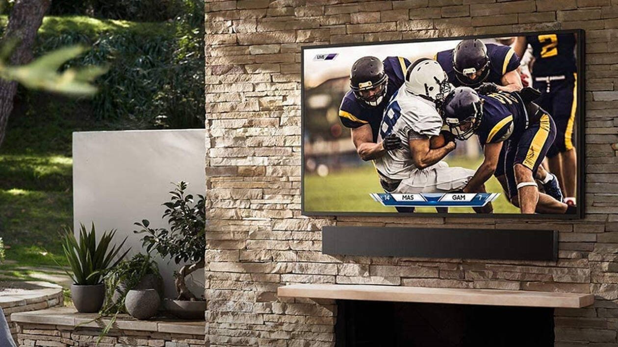 Immagine di Samsung The Terrace: spettacolare Smart TV da 75" in sconto di 3400€!