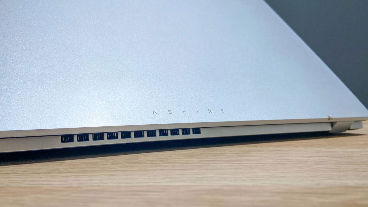 Immagine di Acer Aspire 3 con Ryzen 5 7520U, ideale per studiare a meno di 500 euro