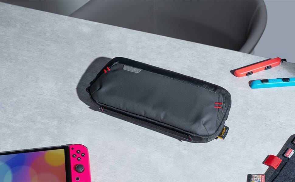 Immagine di Custodia per Nintendo Switch stilosa e compatta a meno di 30€!