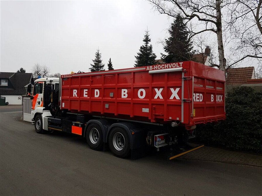 red-boxx-281630.jpg