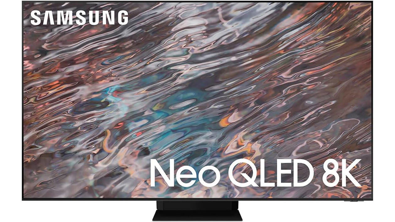 Immagine di Follia Amazon! Oltre 2000€ di sconto su questa smart TV 8K da 85"