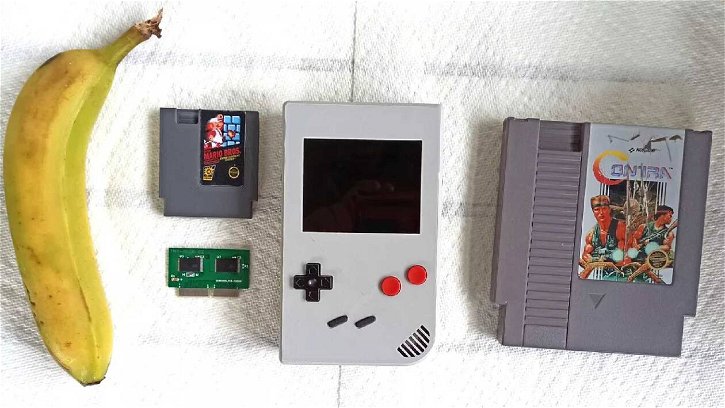 Immagine di Hanno messo un NES dentro a un GameBoy, letteralmente