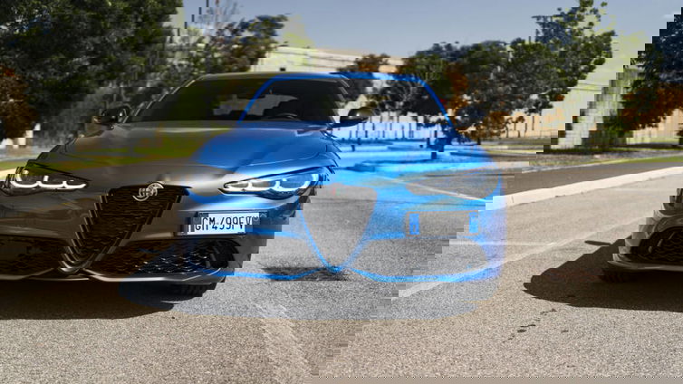 Immagine di Alfa Romeo ancorata al passato, inventa una scusa per non innovare