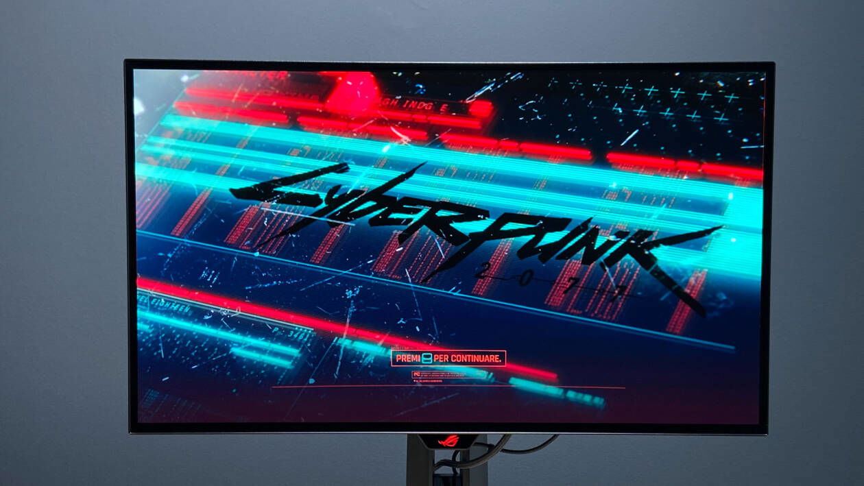 Immagine di ASUS ROG Swift PG27AQDM, compagno ideale per il gaming PC? | Recensione